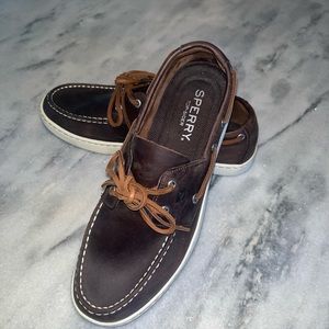 Sperry Boat Shoes in a nice chocolate brown. Men’s Size 10.5